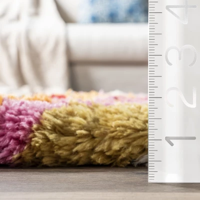 NuLOOM Handmade Carnival Abbey Shaggy Area Rug 4 NuLOOM Handmade Carnival Abbey Shaggy Area Rug - Image 2