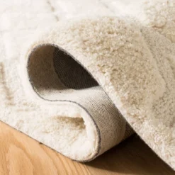 Darleen Rug Ivory - Safavieh -Home Decor Store GUEST 38e0054f 2592 4d9b 9217 2aebf89eadb4