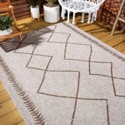 Derya Diamond Trellis Indoor/Outdoor Area Rug - JONATHAN Y -Home Decor Store GUEST 3ecaa265 dcf2 4dc5 9a19 1a3b75ca3366