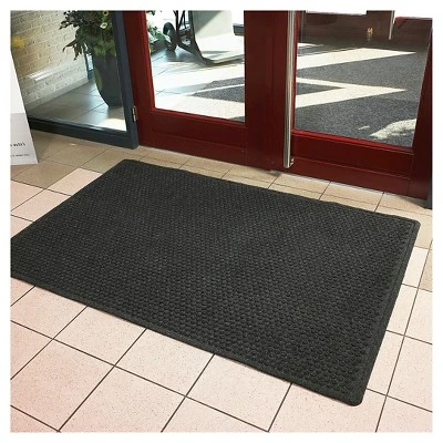 3'x4' Solid Doormat Black - HomeTrax 5 3'x4' Solid Doormat Black - HomeTrax - Image 3