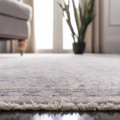 Kristie Floral Loomed Rug - Safavieh -Home Decor Store GUEST 59db519e af3b 4ab5 8c44 3e2b188c49d1