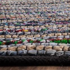 Cara Stripe Area Rug - Safavieh -Home Decor Store GUEST 6672aa18 068a 4f52 904e 1ec6793eb09c