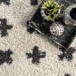 NuLOOM Fatima Cross Cozy Shag Tassel Area Rug -Home Decor Store GUEST 848ab17a c3f7 4289 ab86 6b028f5f99ef
