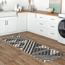 NuLOOM Chiara Machine Washable Modern Geometric Area Rug