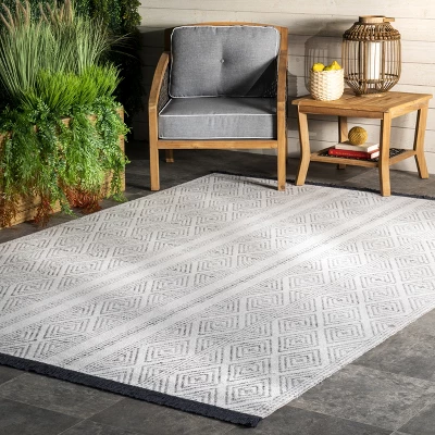 NuLOOM Outdoor Striped Miriam Area Rug 3 NuLOOM Outdoor Striped Miriam Area Rug