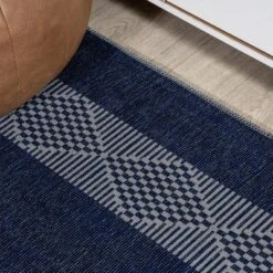Nautisk Trellis Stripe Machine-Washable Area Rug - JONATHAN Y 16 Nautisk Trellis Stripe Machine-Washable Area Rug - JONATHAN Y -Home Decor Store GUEST 8f5033b5 f24c 40cc a834 cbde7cda8d9f