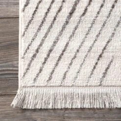 NuLOOM Jazlyn Broken Chevrons Area Rug 19 NuLOOM Jazlyn Broken Chevrons Area Rug -Home Decor Store GUEST 95c7a5cc 1d86 4787 979b 6705956a821e