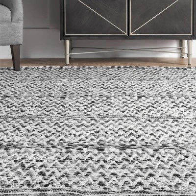 NuLOOM Natosha Indoor/Outdoor Chevron Striped Area Rug 9 NuLOOM Natosha Indoor/Outdoor Chevron Striped Area Rug - Image 7