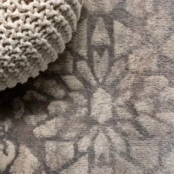 Roma Ornate Geometric Tile Area Rug - JONATHAN Y 14 Roma Ornate Geometric Tile Area Rug - JONATHAN Y -Home Decor Store GUEST a831dd94 8b3a 4d58 ad40 eb9abda6331d