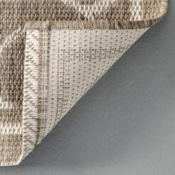 NuLOOM Kathleen Traditional Indoor/Outdoor Area Rug -Home Decor Store GUEST c7cc67d0 d846 4989 a8e9 1c145d9a929c