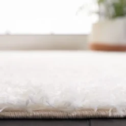 Tahoe Shag THO670 Power Loomed Area Rug - Safavieh -Home Decor Store GUEST cf6e05a6 b471 4987 bbc5 f021b3d3d923