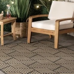 NuLOOM Leona Modern Geometric Indoor And Outdoor Area Rug 19 NuLOOM Leona Modern Geometric Indoor And Outdoor Area Rug -Home Decor Store GUEST d769348b c617 46cf b788 d6457a7ff755