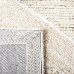 Casablanca CSB775 Hand Tufted Area Rug - Safavieh -Home Decor Store GUEST da933991 c249 4db5 8265 d7f57a1efad0