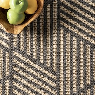 NuLOOM Leona Modern Geometric Indoor And Outdoor Area Rug 7 NuLOOM Leona Modern Geometric Indoor And Outdoor Area Rug - Image 5